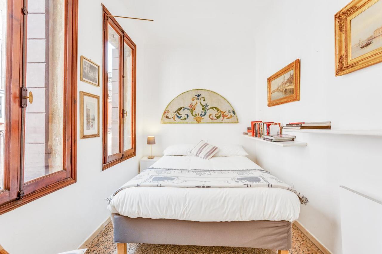 Ca Lu Vintage Flat Con Vista Su San Marco! Apartman Velence Kültér fotó