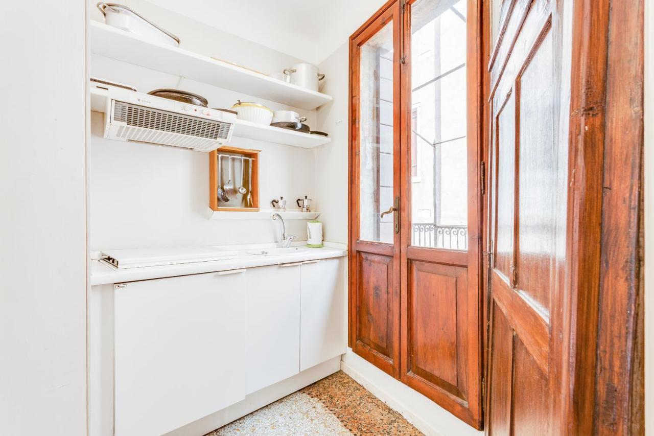 Ca Lu Vintage Flat Con Vista Su San Marco! Apartman Velence Kültér fotó