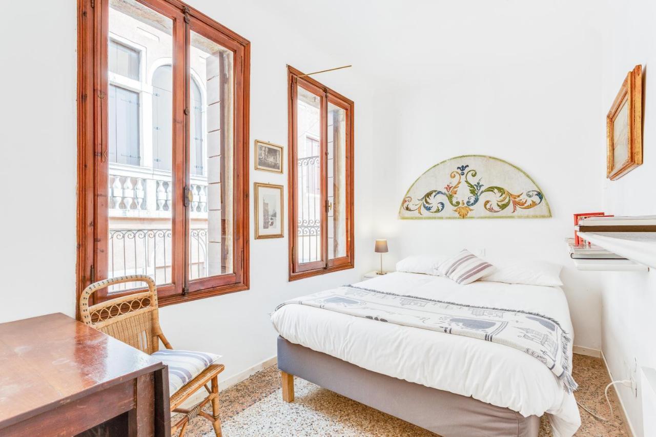 Ca Lu Vintage Flat Con Vista Su San Marco! Apartman Velence Kültér fotó