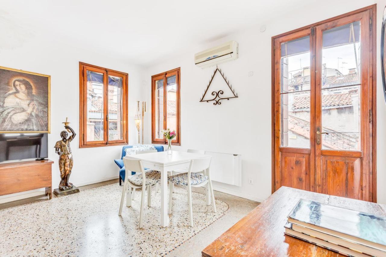 Ca Lu Vintage Flat Con Vista Su San Marco! Apartman Velence Kültér fotó